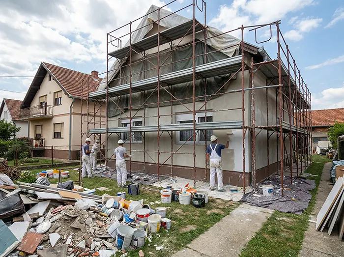 Bojanje fasade je problem, puno košta i pravi se nered