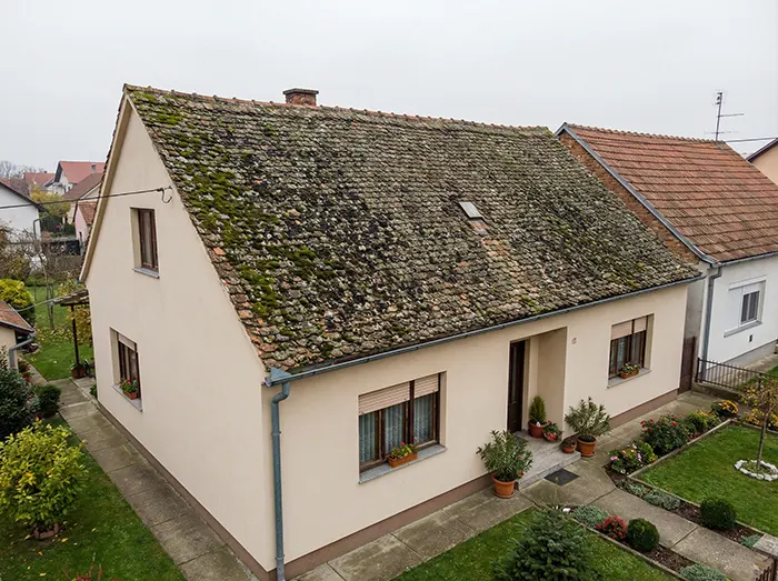 Pranje krova Đakovo i silikoniziranje 5 Estetka sramota prljavi krov smanjuje vrijednost kuće i potrebno je pranje krova IP BAU