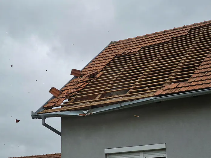Otkirven krov zbog neadekvatne krovne vjetro zaštite