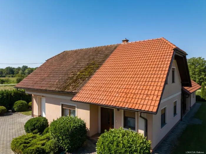Zašto su krovne folije i paropropusne membrane obavezne kod novog krova? 6 Stari crijep opran i silikoniziran naspram prljavog starog crijepa - Krovopokrivač Đakovo - IP BAU