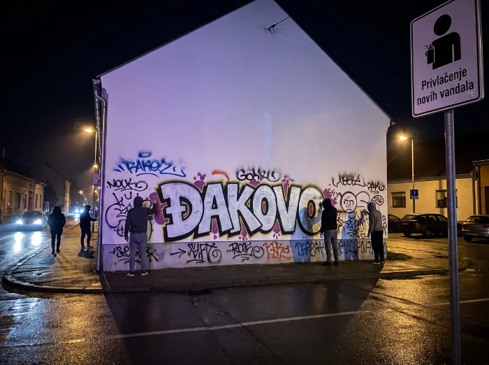 Uklanjanje Grafita i Antigrafitna Zaštita Đakovo: Stanite na kraj vandalima! 3 IP BAU - Uklanjanje grafita Đakovo i Antigrafitna zaštita Đakovo - Privlačenje novih vandala